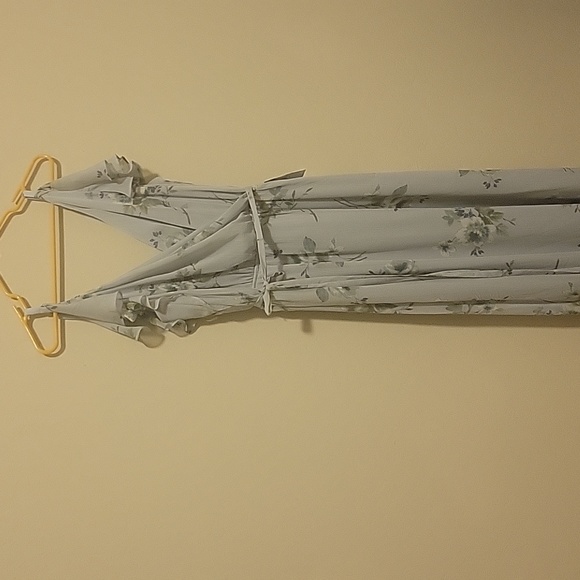 Women's Chaps Flutter Sleeve Georgette Evening GownChaps - Picture 2 of 6